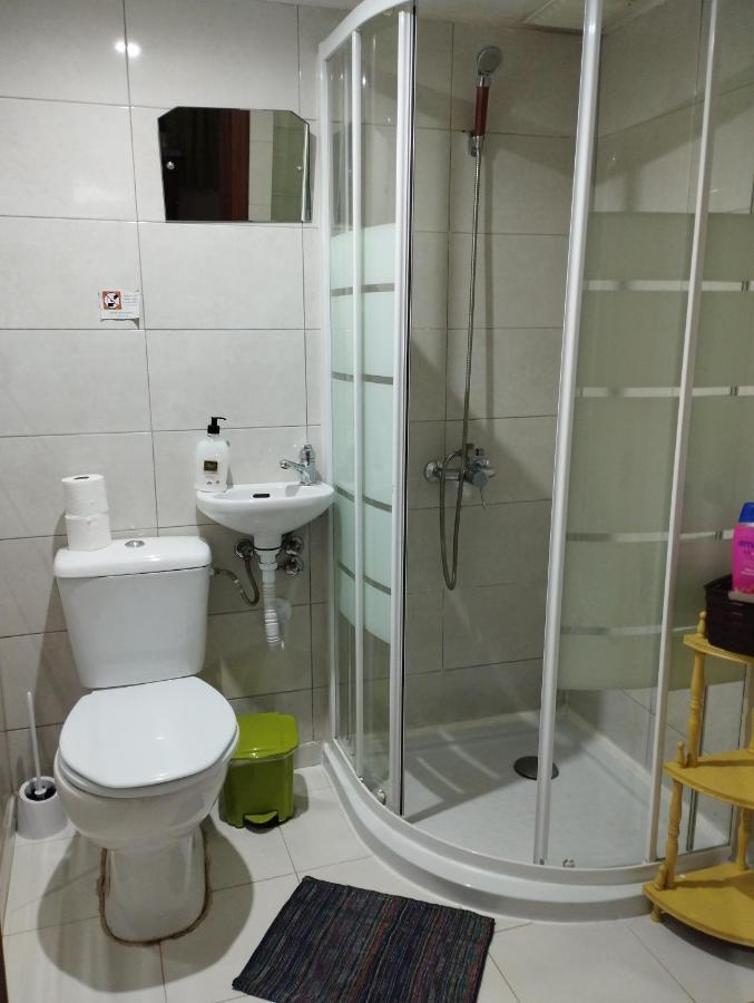 Quarto 2 Com Banheiro Privado Lägenhet OOporto Exteriör bild